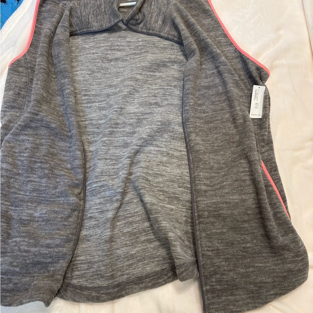 NWT XXL Old Navy Gray Fleece Vest